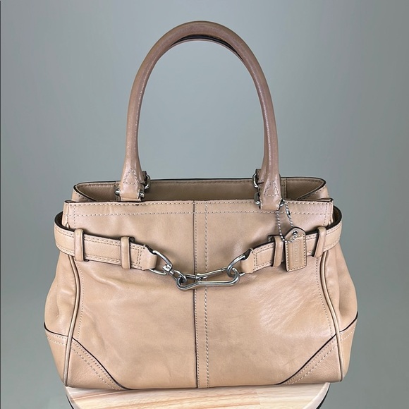Coach Elegant Tan Leather Satchel Handbag Tan Cognac Camel - Picture 1 of 13